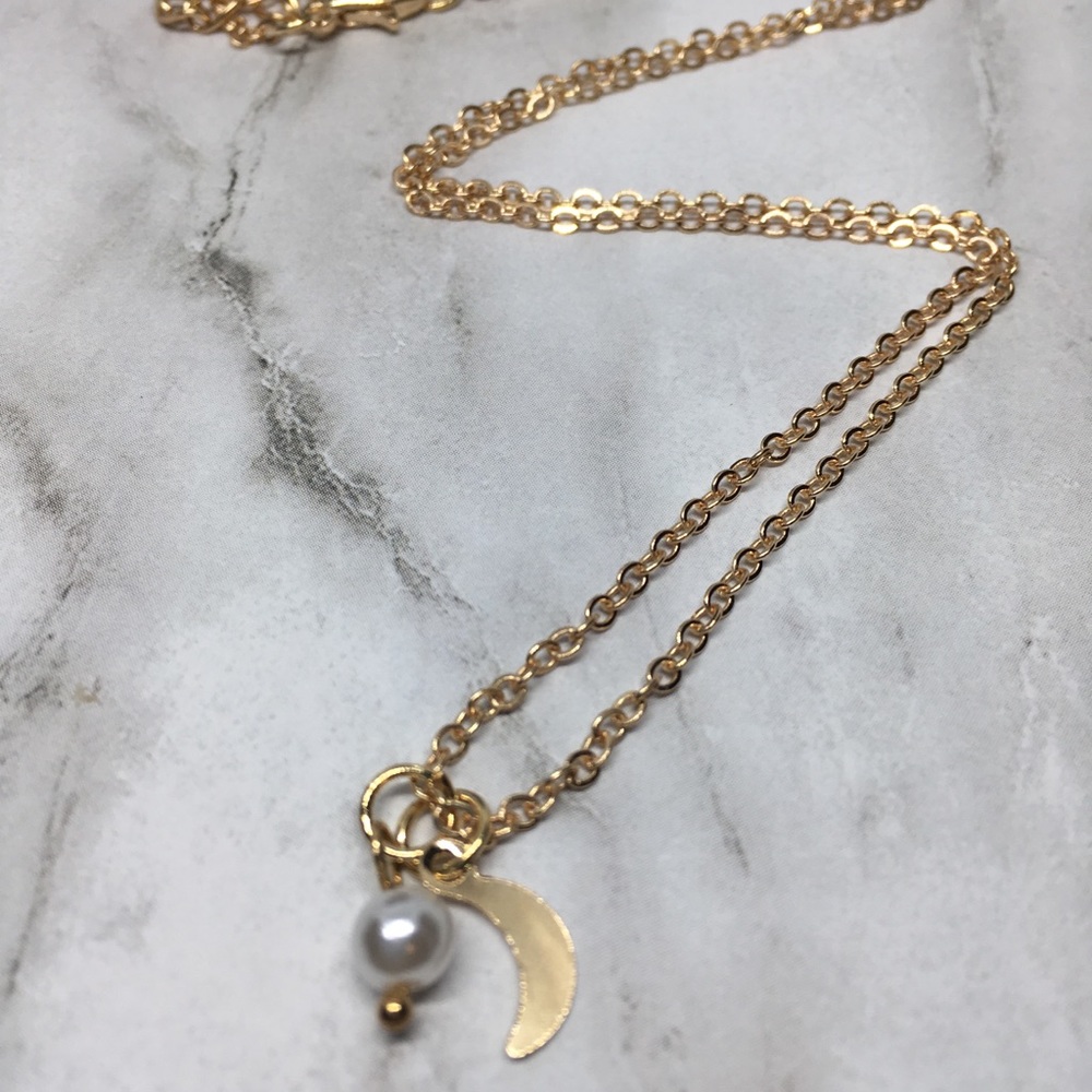 Luna Tiny Moon and Pearl Necklace Gold - Picture 3 of 4